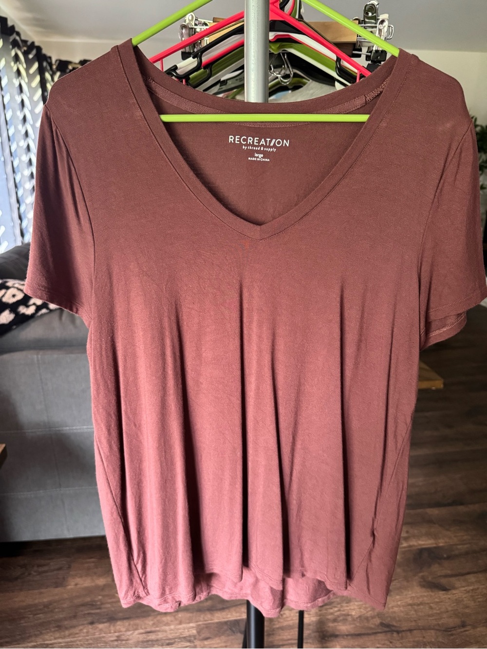 Thread & Supply Relaxed V-Neck Tee in Mauve Brown